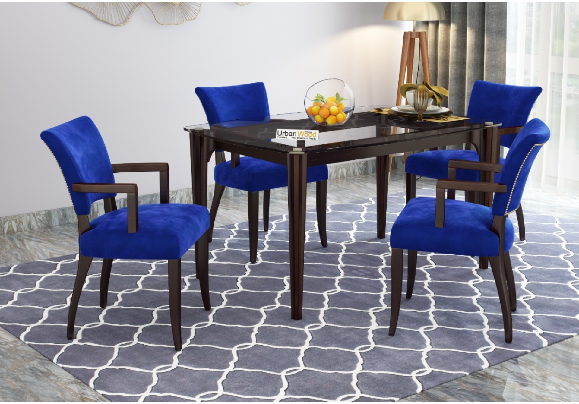 Quipo 4-Seater Dining Table Set With Arms 