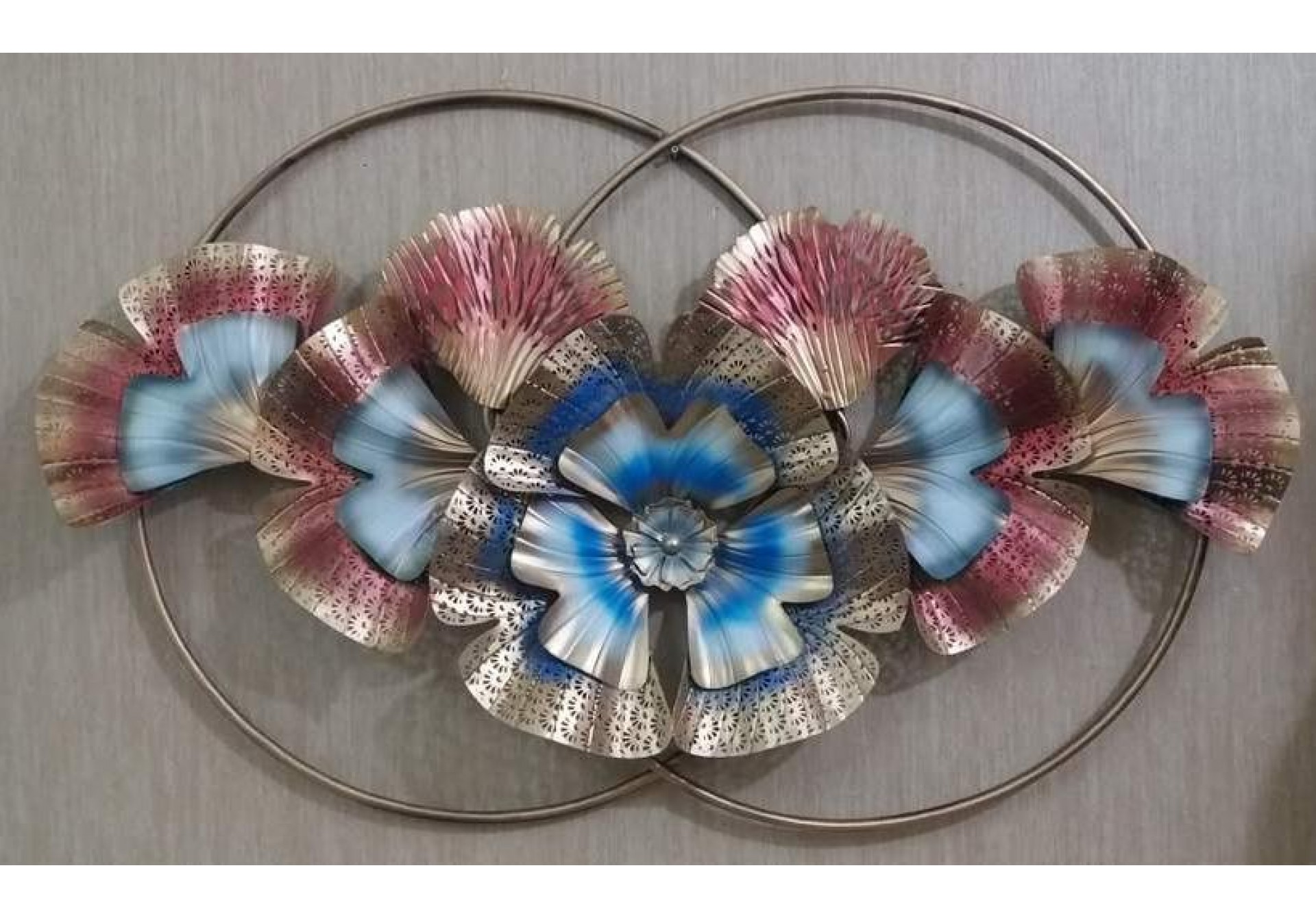 Metal Double Ring Wall Decor